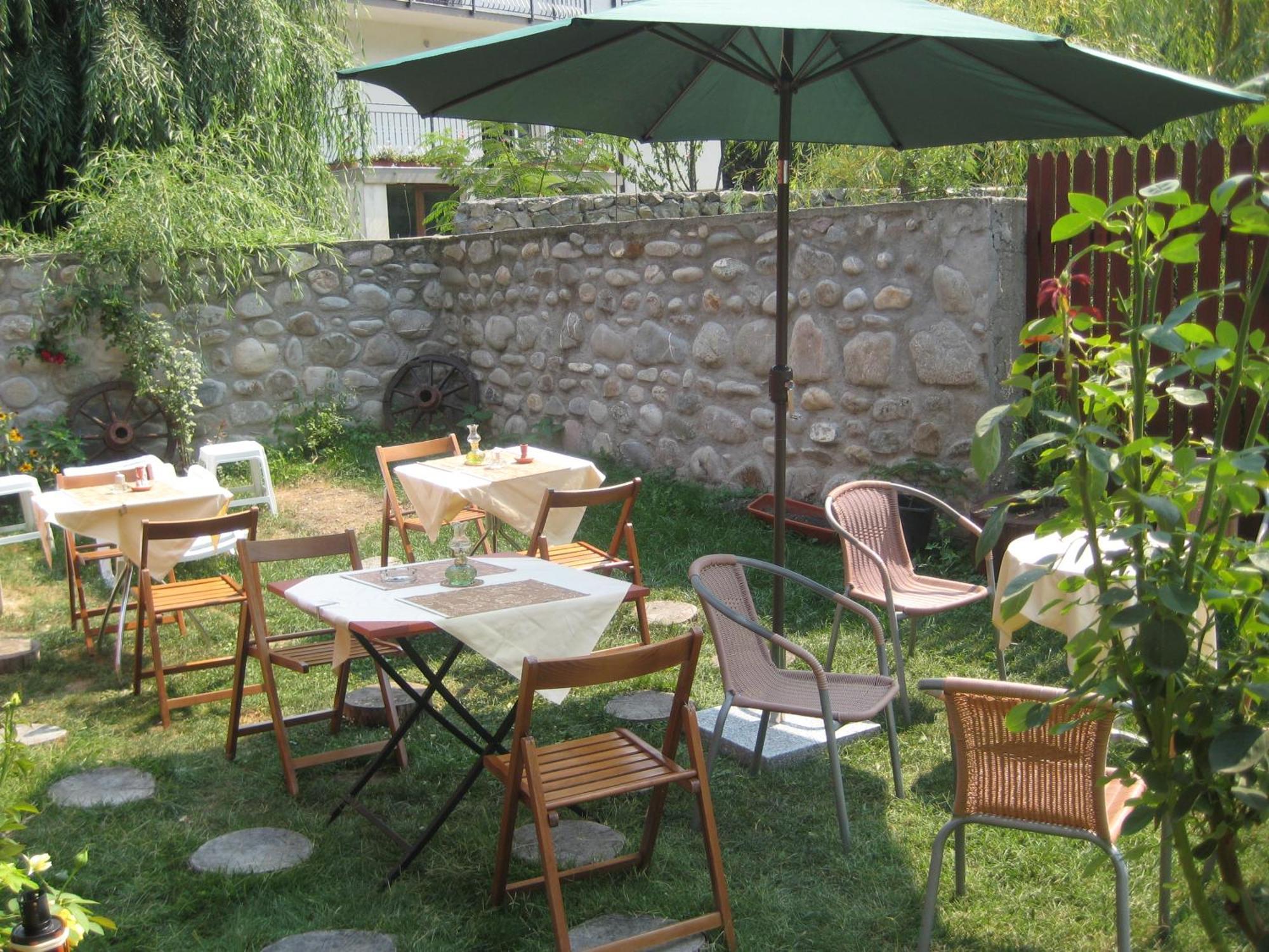 Pension Eden Băile Herculane Buitenkant foto