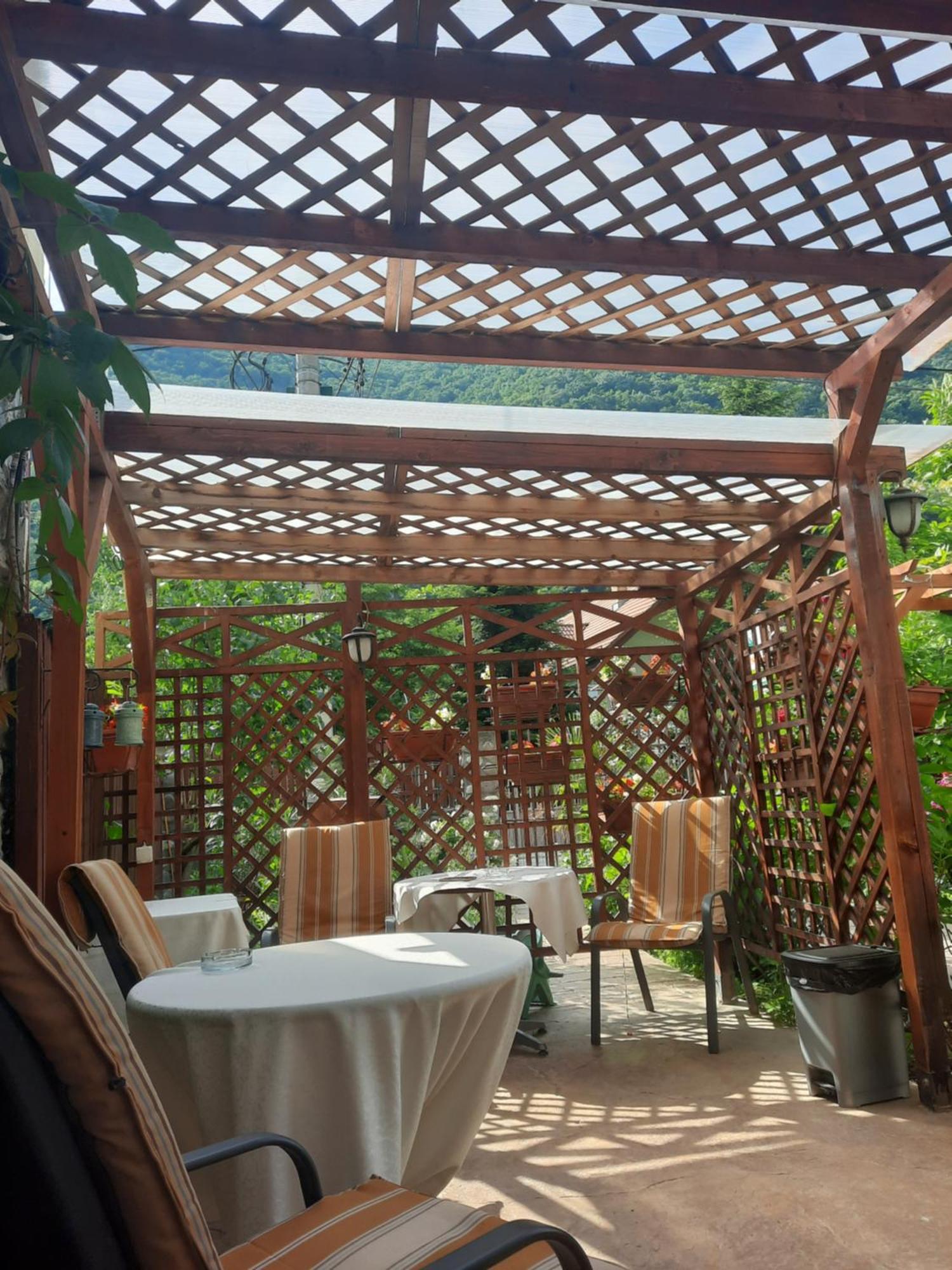 Pension Eden Băile Herculane Buitenkant foto
