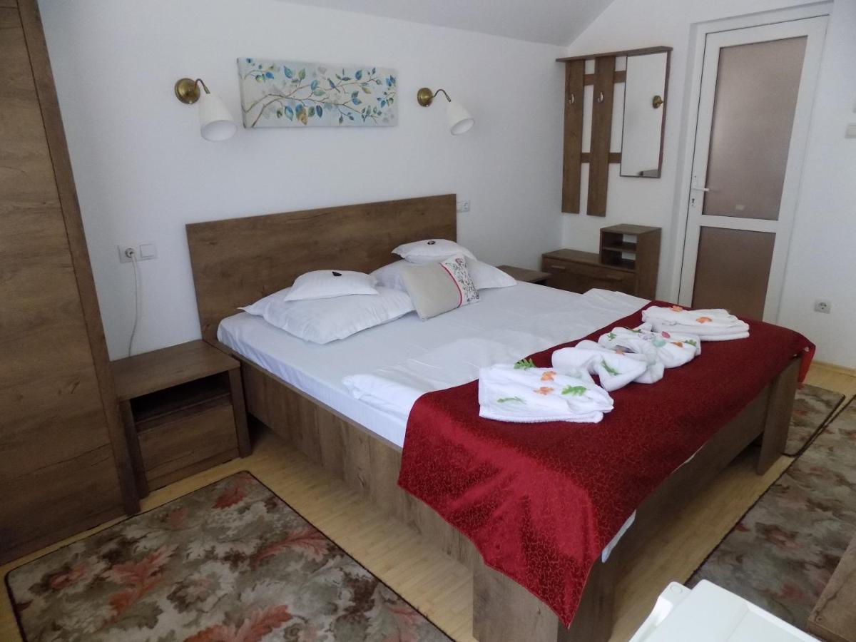 Pension Eden Băile Herculane Buitenkant foto