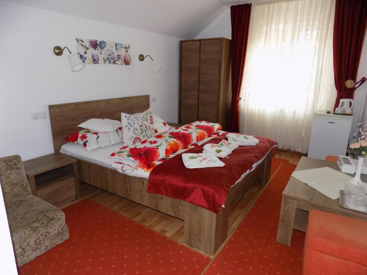 Pension Eden Băile Herculane Buitenkant foto